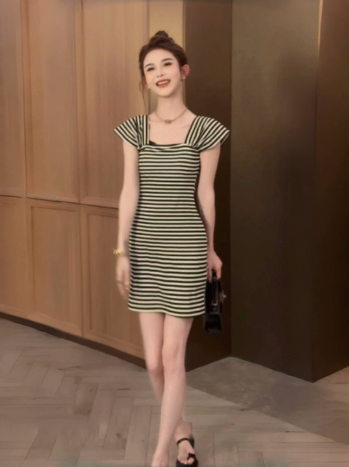 Vapetix One size fits all-One size fits all  French Style Lazy Style Flying Sleeve Striped dress Women's 2025 Summer Short Slim-fit Slimming Arm - 图片 2