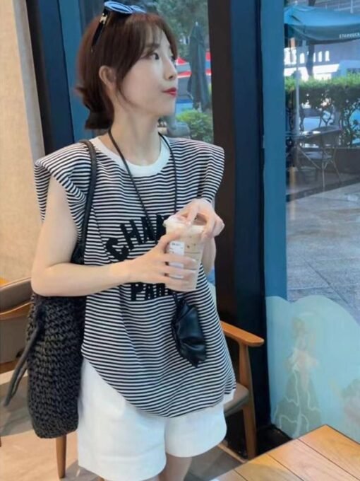 Vapetix One size fits all-One size fits all  Striped Thin Ice Silk Knitted Sweater Women's New Summer Loose Knitted Vest Sleeveless Top Women's - 图片 3