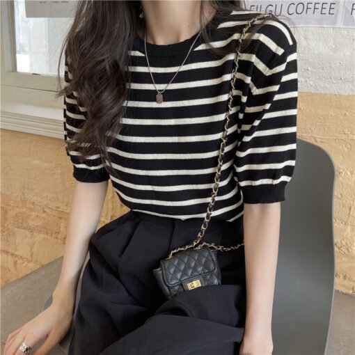 Vapetix One size fits all-One size fits all  Summer New Arrival Sweater Women's Short-sleeved T-shirt 2025 Loose Thin Striped Ice Silk Top Trend - Obrázek 3