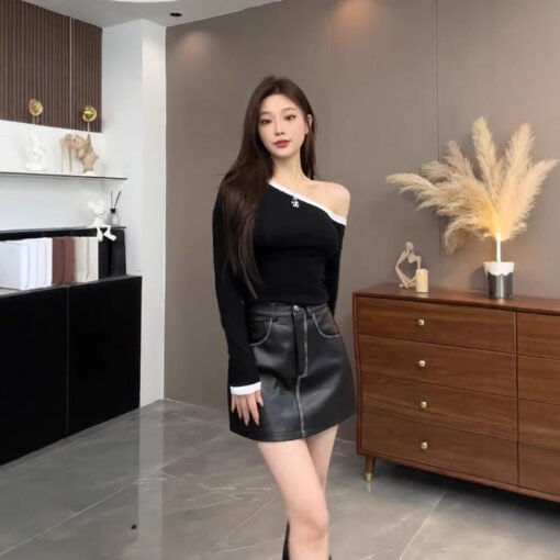 Women's Long-sleeved Contrast Color Slim Fit-letter Off-shoulder Top - Image 2