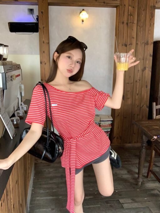 Vapetix Universal code-Universal code  Real shot of irregular red striped short-sleeved T-shirt summer design strap versatile top – Bild 4