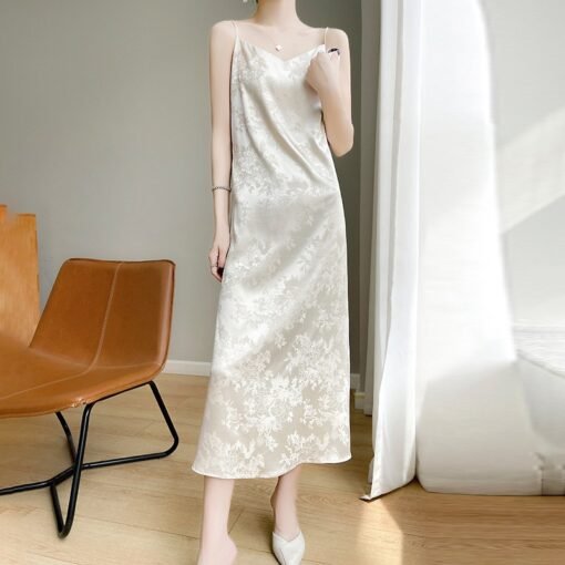 Vapetix S-XXL  French Satin Silk Sling dress Women's V-neck Acetate Jacquard Dress for Spring and Summer Slim Look - 图片 8