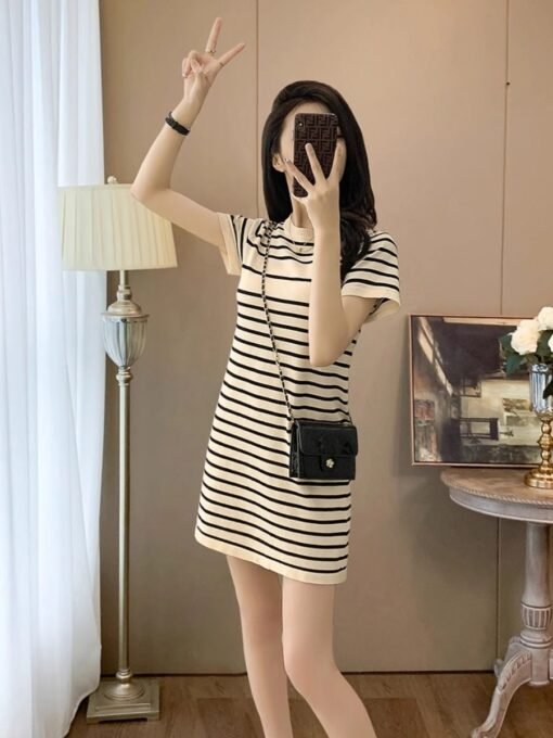 Vapetix Universal code-Universal code  Small striped knitted dress for women in summer, super high-end and beautiful temperament, slim and