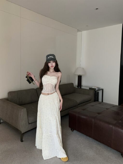 Vapetix S-L  Photographed~Floral Love God Vacation Style Sweet Small Flower Lace Fishbone Bustier Top and Skirt
