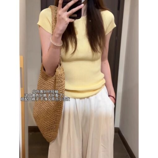 Vapetix Free Size-Free Size  Soft and creamy white yellow knitted short-sleeved T-shirt for women in summer with a waistline tha - Afbeelding 2