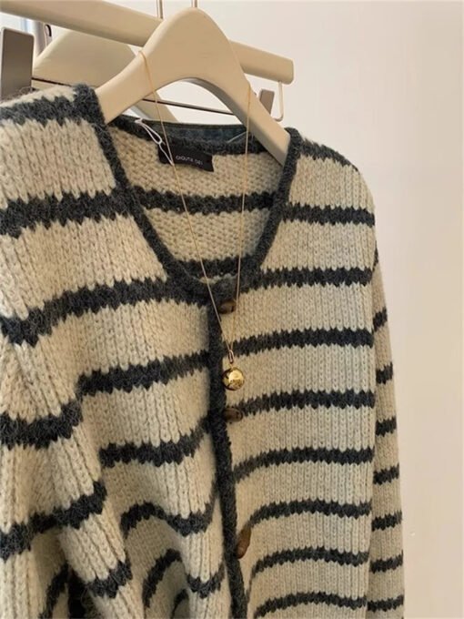 Vapetix S-L  Guangzhou Thirteen Lines European Retro Striped Sweater Coat Women's Autumn and Winter Lazy Style C – Bild 8