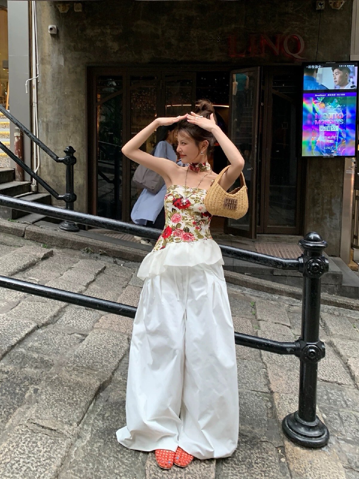 Vapetix Free Size-Free Size Flower Holiday Song/Floral Ruffle Sexy Top Summer Slimming Flowery Top – Bild 2