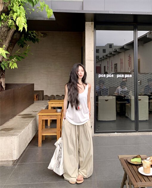Vapetix Free Size-Free Size  Live shot~Loose sleeveless top worn outside + V-neck strap with cushioned back + Draped casual stra - Afbeelding 2
