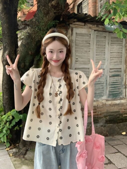 Vapetix Free Size-Free Size  Photographed Korean-style sweet youthful round-neck lace blouse women design sense floral short-sle