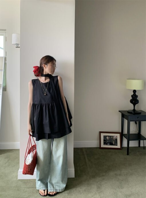 Vapetix Free Size-Free Size  Photographed Korean-style sleeveless bubble top with neck tie and wash straight-leg jeans set - Afbeelding 2