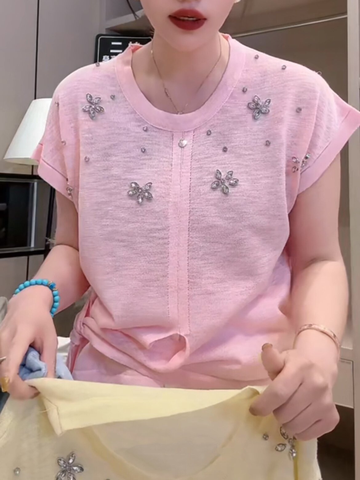 Vapetix Free Size-Free Size Tmall Quality 2025 Summer New Arrival Round Neck Asymmetrical Hem Embroidered Diamond-Studded Slim- - 图片 5