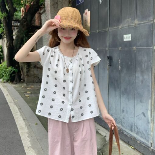 Vapetix Free Size-Free Size  Photographed Korean-style sweet youthful round-neck lace blouse women design sense floral short-sle - Kuva 3