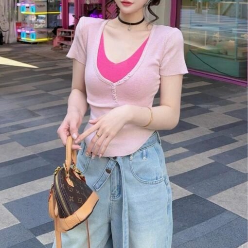 Vapetix Free Size-Free Size  Women's Short Sleeve Summer 2025 New Collarless V-Neck Knit Top with Contrast Color Splicing, Slimm – Bild 8
