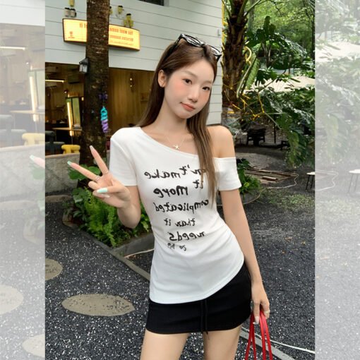 Vapetix S-L  Photographed 2025 Summer Sloping Shoulder Hot Girl T-shirt with a sense of elegance, niche and irre - Imagen 8