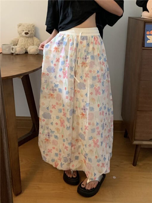 Vapetix Free Size-Free Size  Photographed fashion magazine style blooming petal skirt, petite A-line semi-skirt pants, high-wais - Afbeelding 9