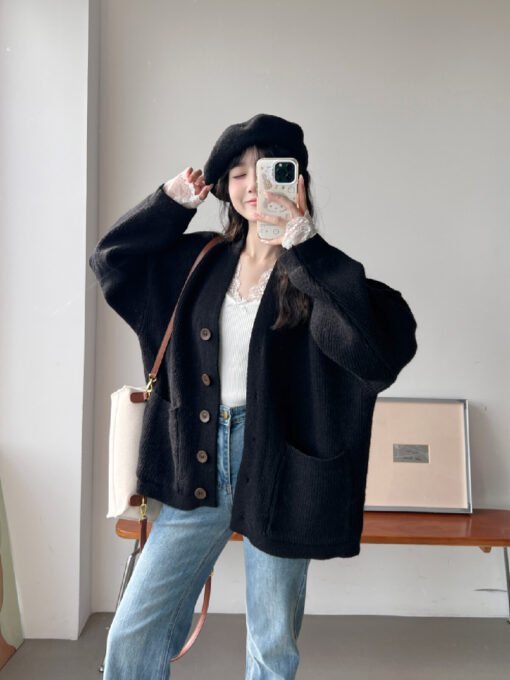 Vapetix Free Size-Free Size  Women's V-neck cardigan coat, 2025 new arrival, high-end, lazy style, relaxed feeling, loose top