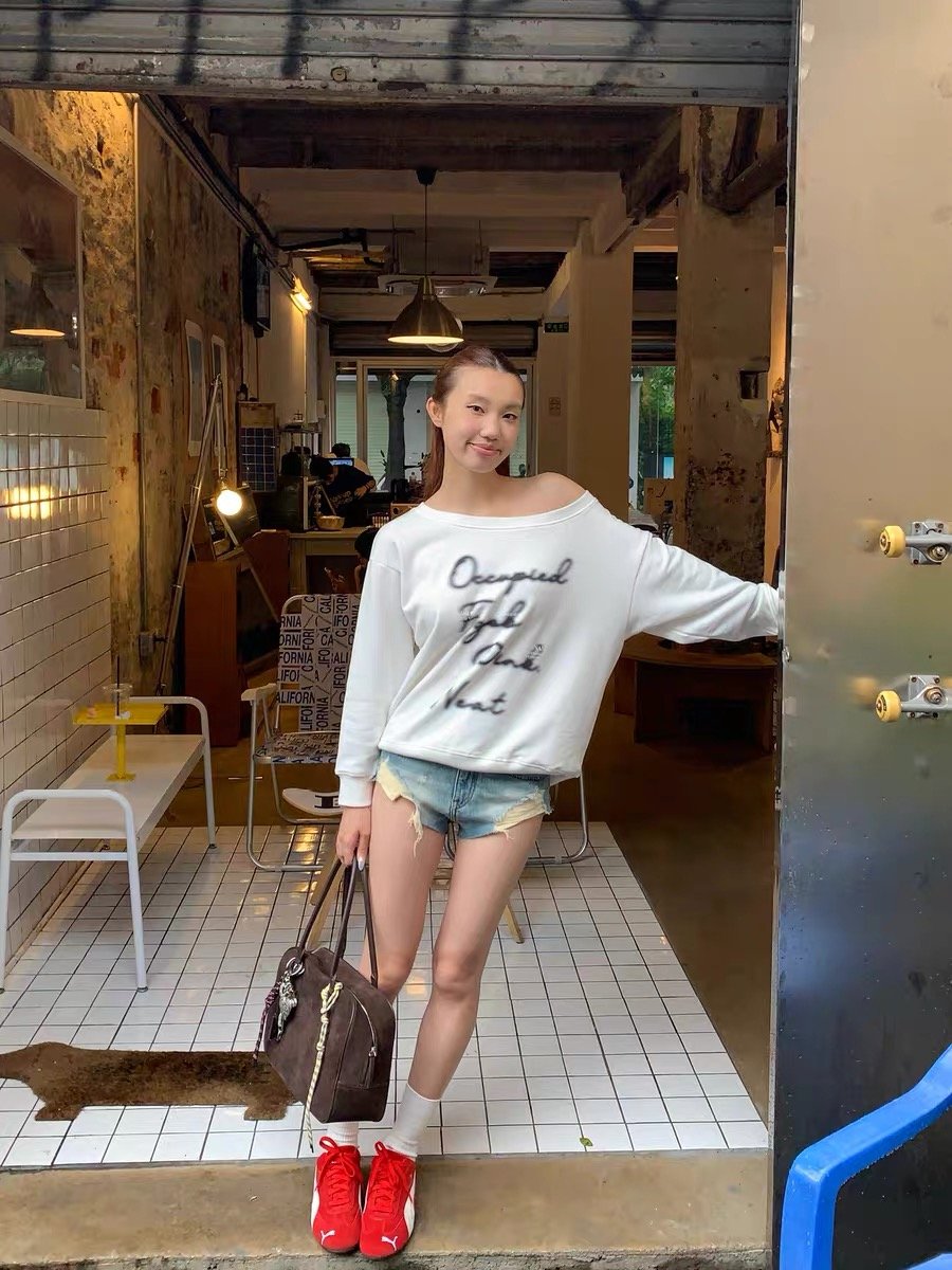 Vapetix M-2XL High-quality Mamba Cotton 300g Vintage American Print Asymmetrical Shoulder Hoodie for Women - Loos