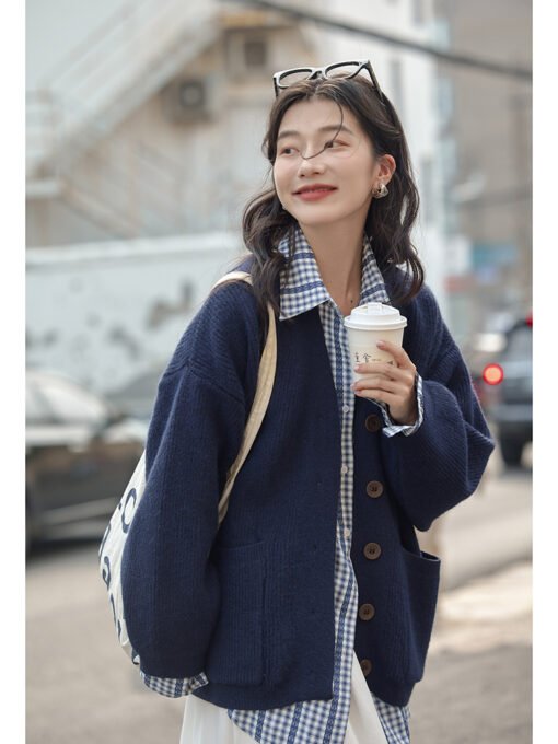 Vapetix Free Size-Free Size  Women's V-neck cardigan coat, 2025 new arrival, high-end, lazy style, relaxed feeling, loose top – Bild 3