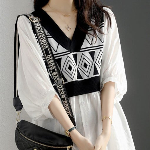 Vapetix M【Recommended within 60 kg】-3XL [Recommended 240-300 lbs]  Fat Sister Plus Size 2-300 lbs Summer Loose V-neck Fake Two Pieces Color Blocking Ice Silk Knit Spl – Bild 2