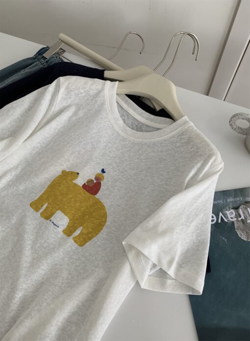 Vapetix Free Size-Free Size  Korean Version Lightweight Faux Suede Texture Polar Bear Print T-Shirt for Women, Drooping Cartoon – Bild 5
