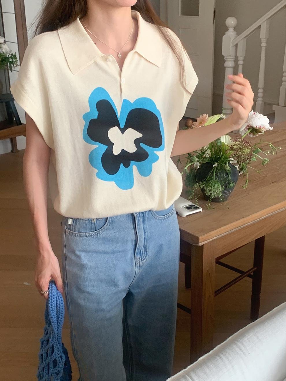 Vapetix Free Size-Free Size Soft and elegant ice silk knitted sweater for women 2024 summer flowers color blocking collar short – Bild 7