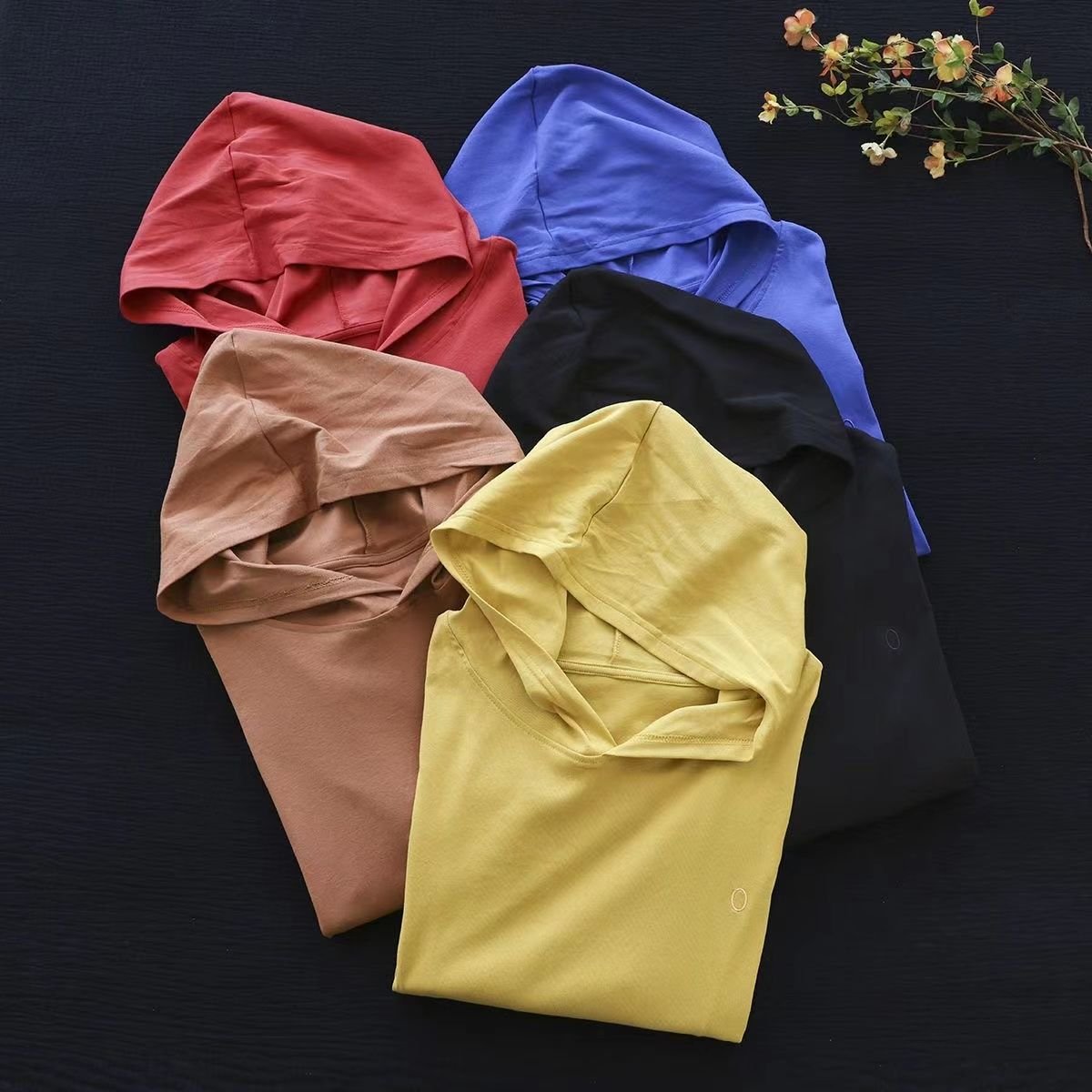 Vapetix L suggests 100-120 pounds- Women's Summer Thin Black Hooded Sweatshirt with Cap, New Style Short Sleeve Base Top for Outerwear – Bild 7