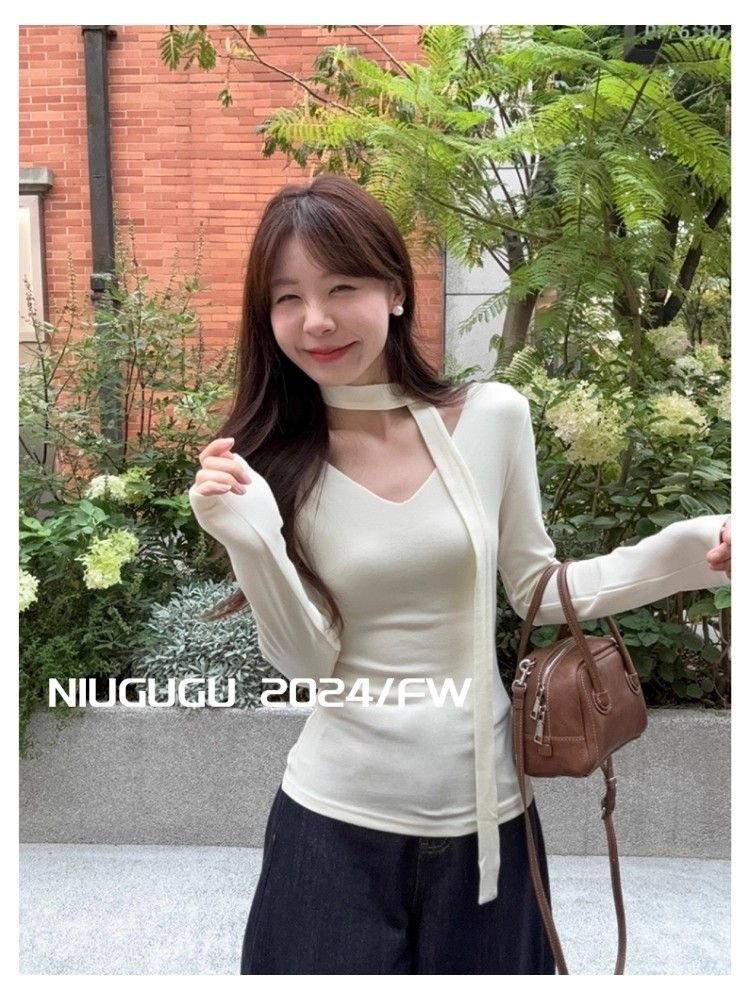 Vapetix S-XL Original fabric with necktie-style detail: minimalist, elegant, slim-fit, versatile T-shirt with a