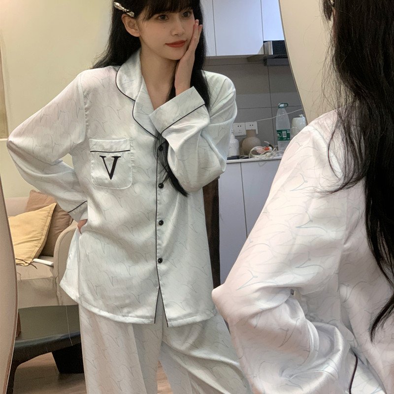 Vapetix M-XL Sleepwear Girl Autumn High-End Ice Silk French Light Luxury Embroidered Silk Long-Sleeve Outerwear - 图片 2