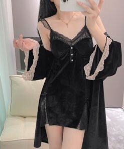 Vapetix 160(M)-170(XL)  Winter and Autumn Gold Velvet Women's Sleepwear with Built-in Bralette Sexy Robe Women's Lace Brale