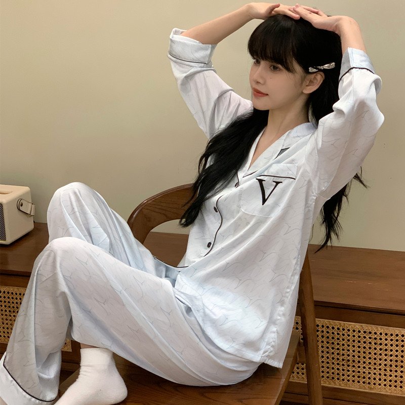 Vapetix M-XL Sleepwear Girl Autumn High-End Ice Silk French Light Luxury Embroidered Silk Long-Sleeve Outerwear - 图片 3