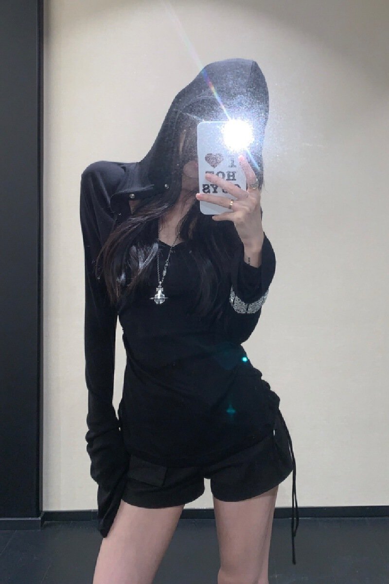 Vapetix S-L Photographed - Black Design-Forward Hooded Long-Sleeve T-Shirt for Women, New Autumn Arrival, High-