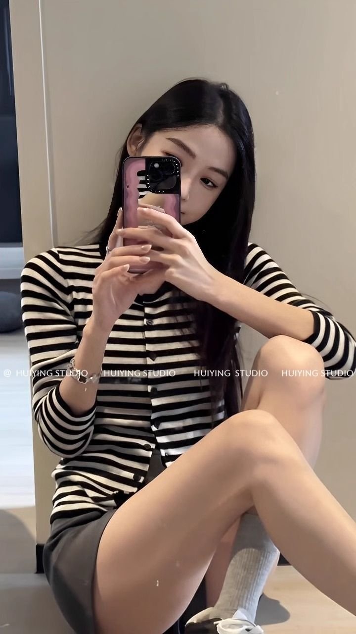 Vapetix Free Size-Free Size Stylish Black and White Striped Long-Sleeve Top for Women - Autumn New Design, Unique and Sophistic – Bild 2