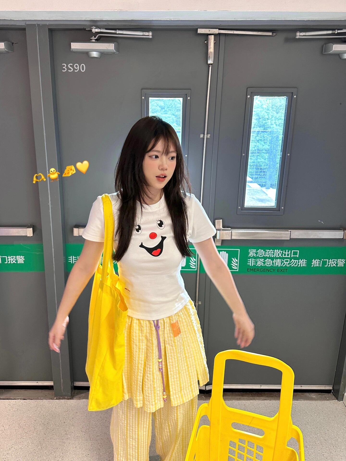 Vapetix M-2XL Women's High-Elastic Body-Shaping Regular Shoulder T-Shirt with Back-Neck Binding, 40 Pieces, 230g, – Bild 5