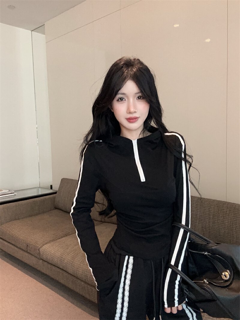 Vapetix Free Size-Free Size Photographed~ 2025 Autumn New Hot Girl Design Sensory Hooded Long Sleeve T-Shirt Women Slim Fit Zip – Bild 4