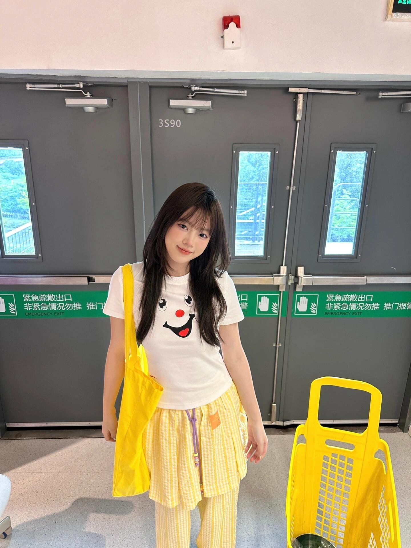 Vapetix M-2XL Women's High-Elastic Body-Shaping Regular Shoulder T-Shirt with Back-Neck Binding, 40 Pieces, 230g, – Bild 2