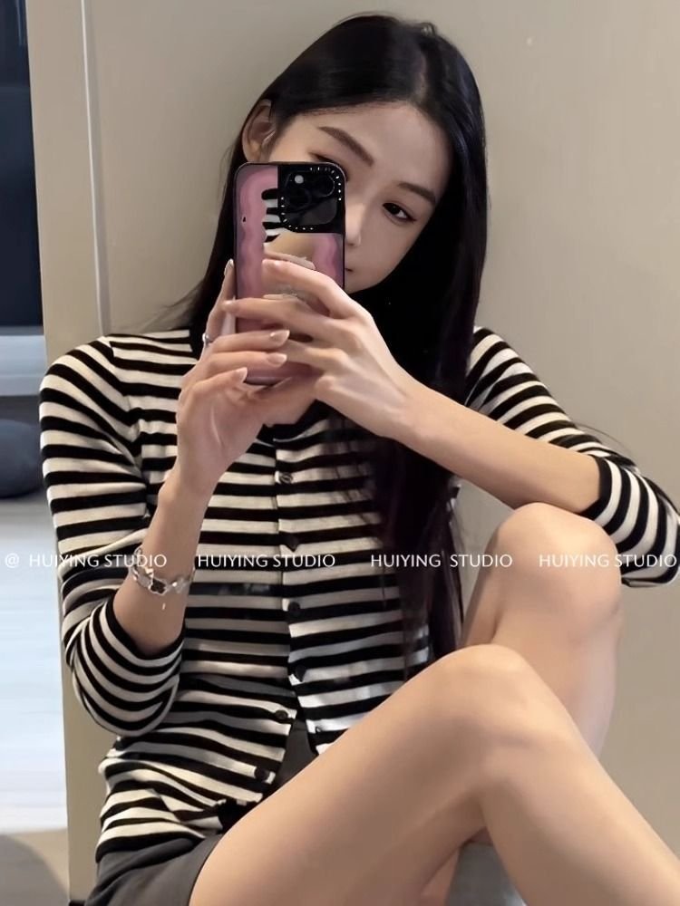 Vapetix Free Size-Free Size Stylish Black and White Striped Long-Sleeve Top for Women - Autumn New Design, Unique and Sophistic – Bild 5