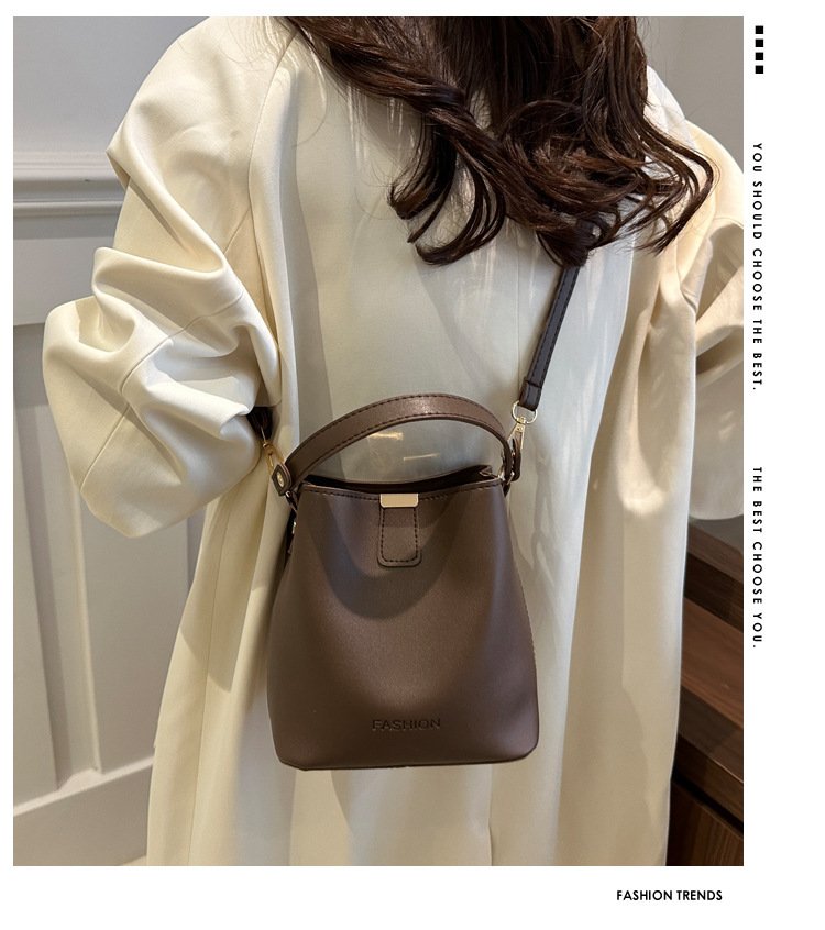 Vapetix Free Size-Free Size Fashionable Minimalist Monochrome Single Shoulder Bag for Women 2024 New Winter Soft Leather Trendy – Bild 3