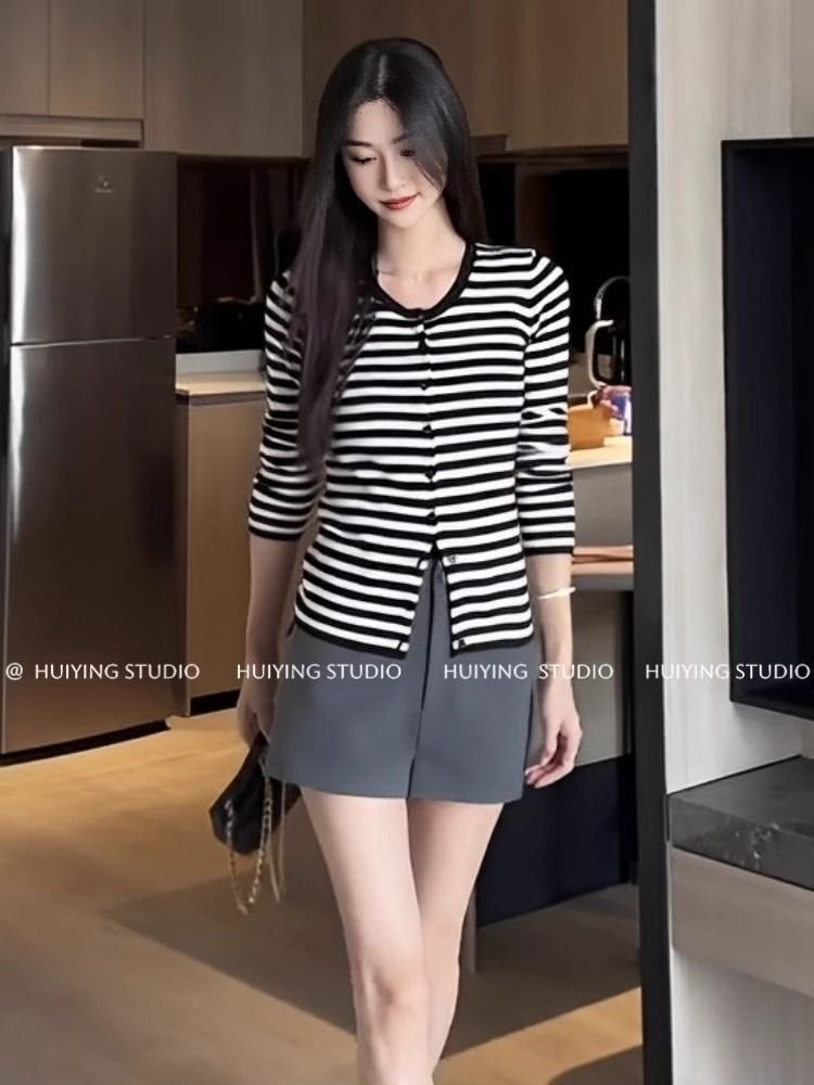 Vapetix Free Size-Free Size Stylish Black and White Striped Long-Sleeve Top for Women - Autumn New Design, Unique and Sophistic – Bild 9