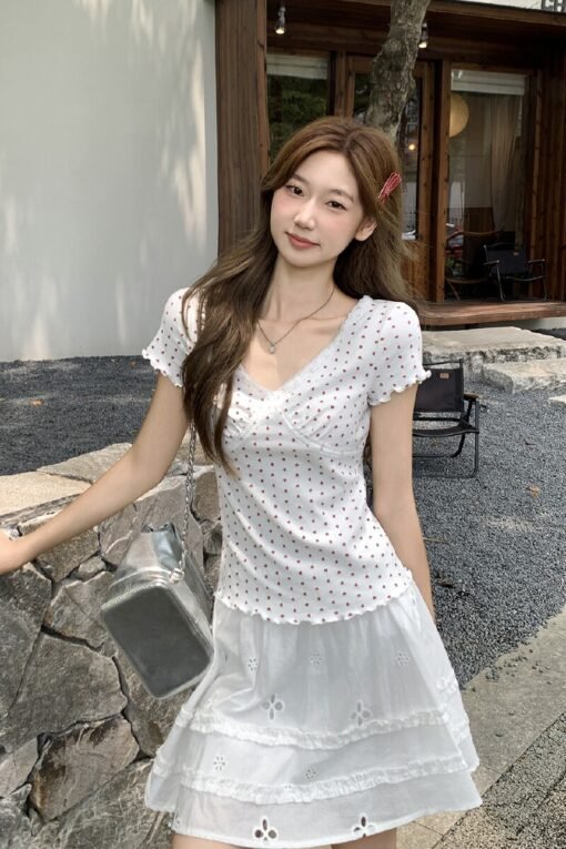 Vapetix S-L  Real-shot Korean-style sweet and spicy outfit with lace-trimmed polka dot short-sleeved T-shirt for