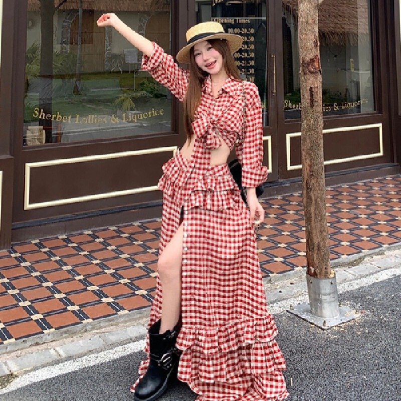 Vapetix S-L Women's Fall 2025 Retro Hot Girl Red Plaid Dress with Vacation Style