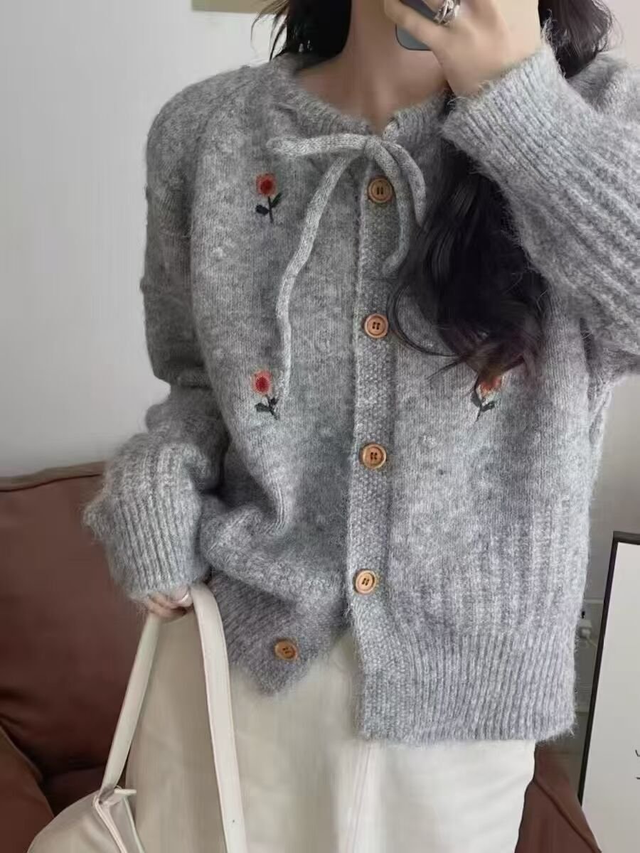 Vapetix Free Size-Free Size Korean-style sweet, loose, soft, and gentle sweater cardigan for women—2025 winter round-neck knitt – Bild 6