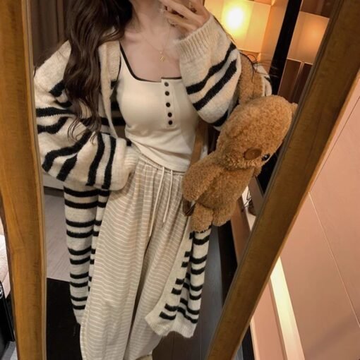 Vapetix Free Size-Free Size  Korean-style striped medium-length cardigan outerwear for women, autumn and winter casual style, un – Bild 7