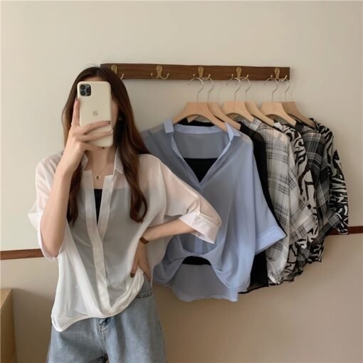Vapetix M suggests 70-90 pounds-The XL size suggestion is 120-150 pounds.  Summer 2025 Women's Chiffon Shirt Striped Slimming Irregular Hooded Top Two-Piece Bat Sleeve Chiffo – Bild 9