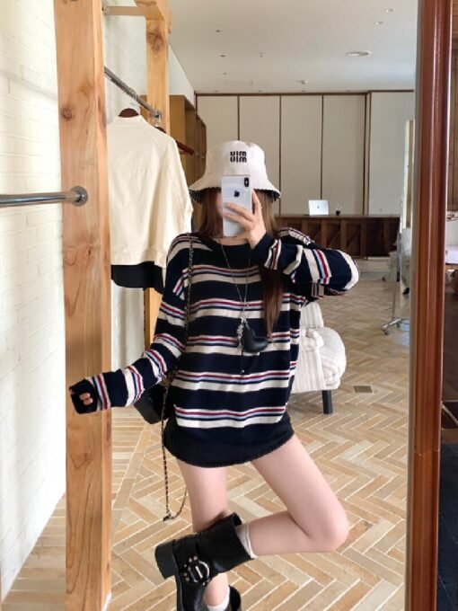 Vapetix Free Size-Free Size  Women's Knit Crew Neck Long Sleeve Sun Protection Cover-Up in Three-Color Stripes – Bild 9