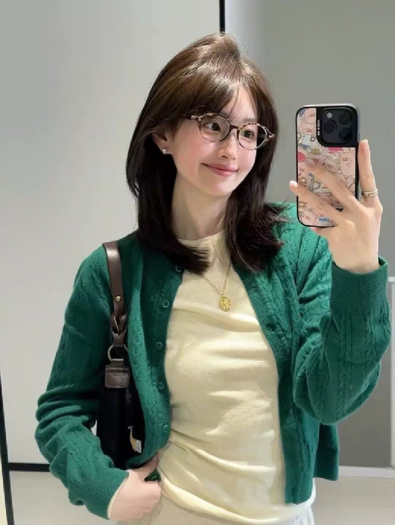 Vapetix S-L Korean-style atmosphere feel knitwear top, 2025 new autumn short sleeve lazy style sweater open jac