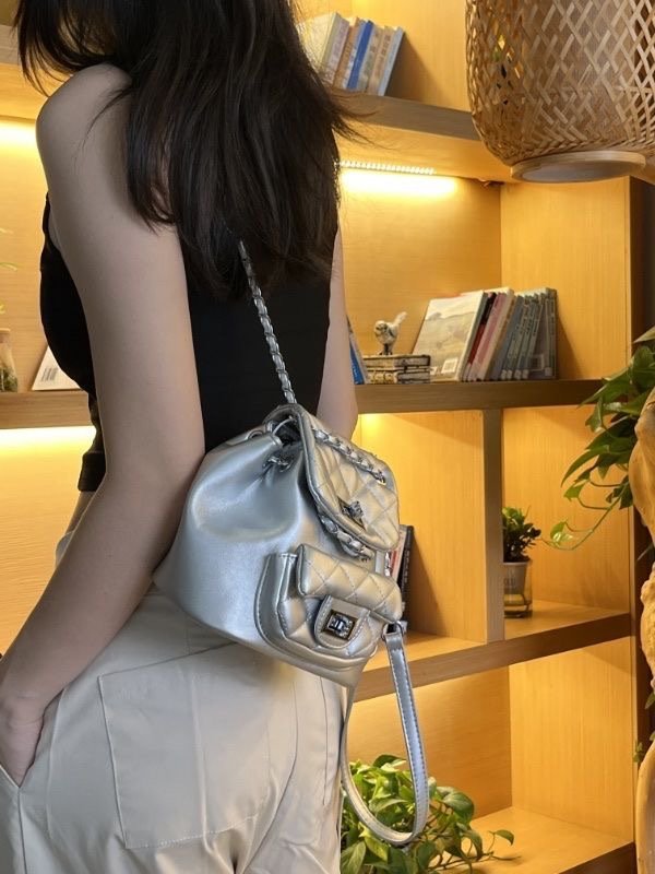 Vapetix Free Size-Free Size Diamond Grid Embroidered Double Shoulder Bag for Women, Summer Fashion Trendy Chain Small Backpack, – Bild 5