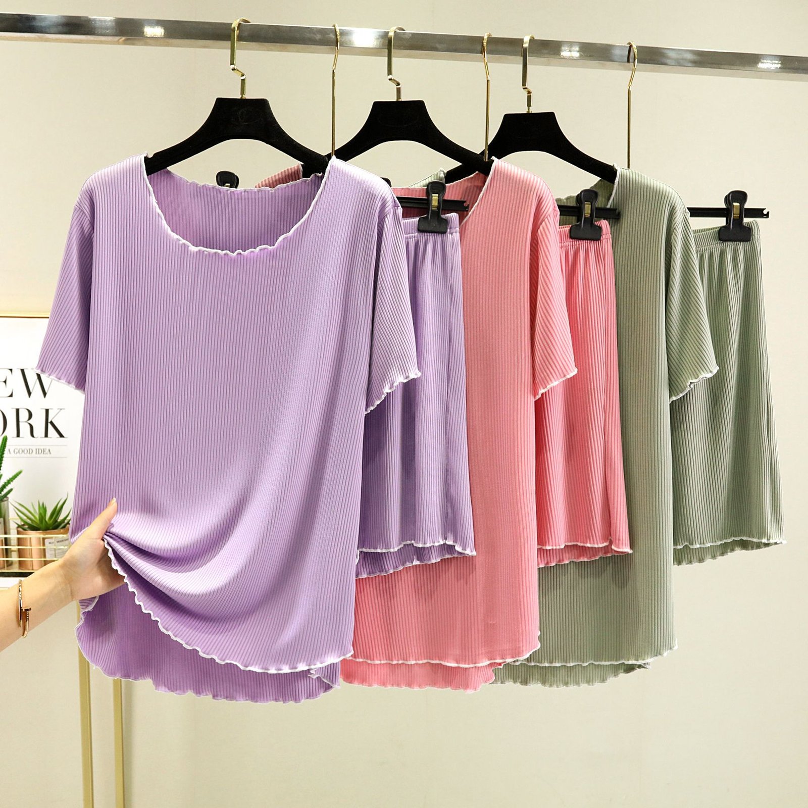 Vapetix L-XXL Mushroom Edge Ice Silk Loose Comfort Summer Sleepwear Set with Round Neck Short Sleeve Shorts Home – Bild 6