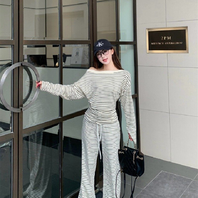 Vapetix Free Size-Free Size Photographed~ Early Autumn Sloping Shoulder Long Sleeve Tied-Waist Black and White Striped Top + Fi – Bild 7