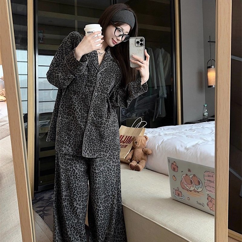 Vapetix M-XXL YMX - High-Quality German Wool Nightgown Set for Women, Winter Korean-Style Luxurious Leopard Print – Bild 2