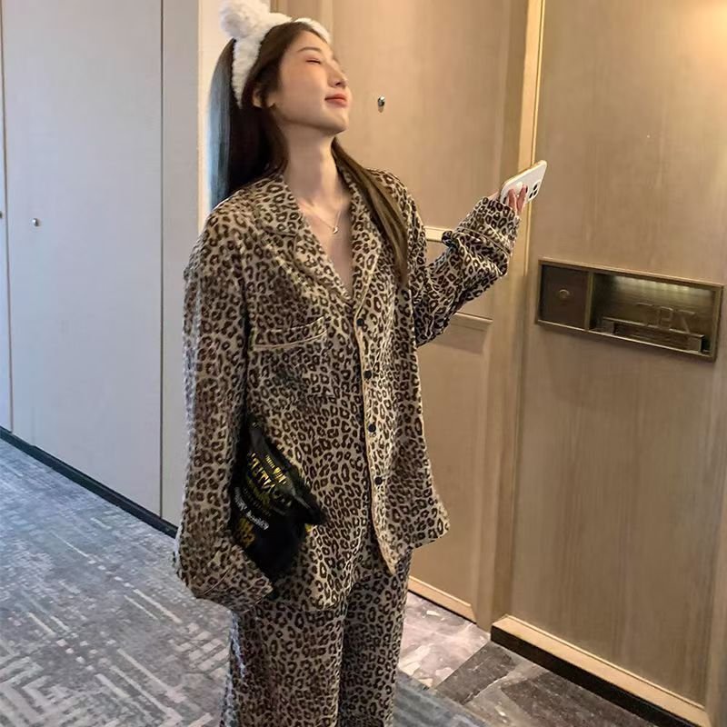 Vapetix M-XXL YMX - High-Quality German Wool Nightgown Set for Women, Winter Korean-Style Luxurious Leopard Print – Bild 3